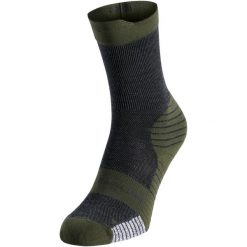 Skarpetki UNI ODLO Socks crew PERFORMANCE MERINO TRAIL. Zielone skarpetki damskie ODLO, bez wzorów, z elastanu. Za 89.99 zł.