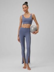 4F Legginsy do jogi szybkoschnące damskie - niebieskie S. Niebieskie legginsy damskie 4F, bez wzorów. Za 169.99 zł.
