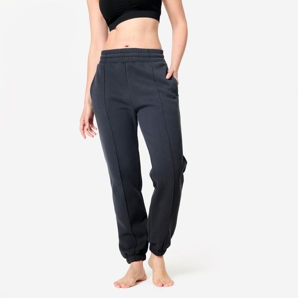 Spodnie dresowe damskie Domyos Gym & Pilates. Szare spodnie dresowe damskie DOMYOS, bez wzorów, z bawełny, sportowe. Za 109.99 zł.