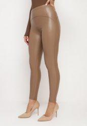 Ciemnobeżowe Legginsy z Ekoskóry z Wysokim Stanem i Polarem Labrine. Brązowe legginsy damskie Born2be, bez wzorów, z jeansu. Za 44.99 zł.