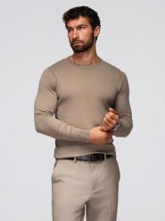 Sweter męski klasyczny z wiskozą BASIC z okrągłym dekoltem – ciemnobeżowy V15 - Rozmiar: M. Brązowe swetry męskie Ombre Clothing, m, bez wzorów, z dzianiny, biznesowe, bez kołnierzyka, bez ramiączek. W wyprzedaży za 89.99 zł.