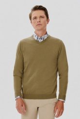 PAKO LORENTE – Zielony męski sweter w serek. Zielone swetry męskie Pako Lorente, na jesień, m, bez wzorów, z bawełny, bez kołnierzyka, bez ramiączek. Za 99.99 zł.
