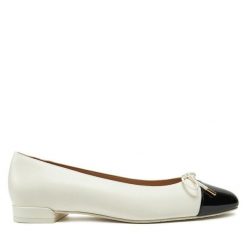 Baleriny Stuart Weitzman. Balerinki damskie Stuart Weitzman, bez wzorów, bez obcasa, bez zapięcia. Za 949.99 zł.