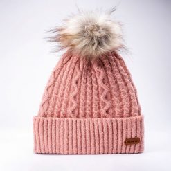 Czapka damska zimowa Iguana Ninoa W - różowa. Czerwone czapki damskie IGUANA, na zimę, bez wzorów, z elastanu. Za 34.99 zł.