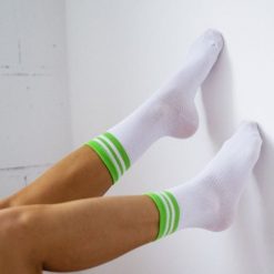 Bawełniane skarpetki damskie w prążek 1023 wh/lim. Białe skarpetki damskie Milena, bez wzorów, z bawełny. Za 16.90 zł.