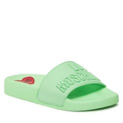 Klapki LOVE MOSCHINO. Zielone klapki damskie Love Moschino, bez wzorów, bez obcasa, bez zapięcia. Za 439.99 zł.