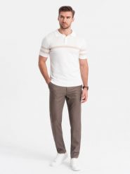 Spodnie męskie klasyczne chino SLIM FIT - ciemnobeżowe V2 OM-PACP-0182 - S. Brązowe eleganckie spodnie męskie Ombre Clothing, bez wzorów, z poliesteru, klasyczne. Za 143.99 zł.