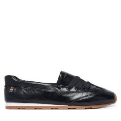 Baleriny Tommy Hilfiger. Czarne balerinki damskie Tommy Hilfiger, bez wzorów, bez obcasa, bez zapięcia. Za 449.99 zł.