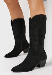 Czarne Botki Kowbojki na Słupku z Noskiem w Szpic Stardara. Czarne botki damskie Born2be, bez wzorów, eleganckie, bez obcasa, na obcasie, bez zapięcia. Za 169.99 zł.