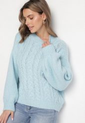 Niebieski Sweter z Wełną Zdobiony Warkoczowym Splotem Lakkaria. Niebieskie swetry nierozpinane damskie Born2be, z aplikacjami, z jeansu, eleganckie, bez kołnierzyka, bez ramiączek. Za 159.99 zł.