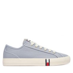 Tenisówki Tommy Jeans. Niebieskie trampki i tenisówki damskie Tommy Jeans, bez wzorów, z jeansu, bez zapięcia. Za 289.99 zł.