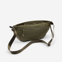 Torba nerka Decathlon XXL 5 litrów. Zielone saszetki i nerki męskie Decathlon, bez wzorów. Za 79.99 zł.