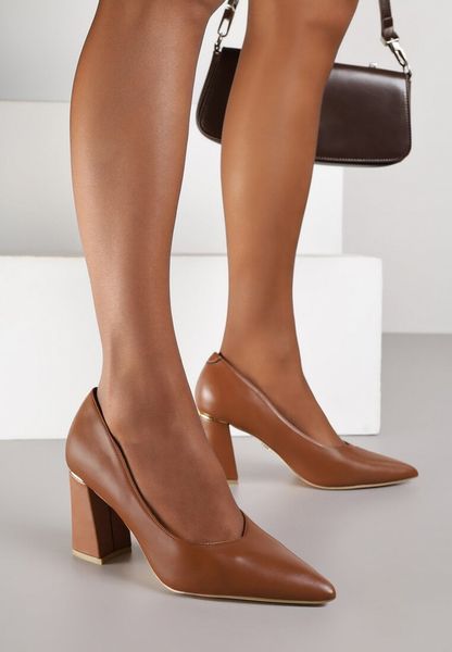 Brązowe Czółenka Vices na Geometrycznym Obcasie z Wkładką ze Skóry Naturalnej Midvire. Brązowe czółenka damskie Born2be, bez wzorów, ze skóry, biznesowe, bez obcasa, na obcasie, bez zapięcia. Za 89.99 zł.