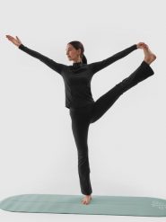 4F Legginsy do jogi z wysokim stanem damskie - czarne XL. Czarne legginsy damskie 4F, bez wzorów, z dzianiny. W wyprzedaży za 79.99 zł.