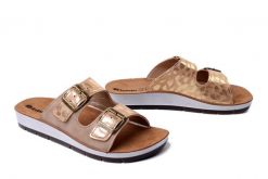 INBLU CP-63 026 piaskowy, klapki damskie. Brązowe klapki damskie Inblu, na lato, bez wzorów, bez obcasa, bez zapięcia. Za 80.99 zł.