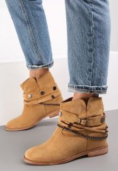 Brązowe Botki Liani. Brązowe botki damskie Renee, z aplikacjami, z jeansu, bez obcasa, na koturnie, bez zapięcia. Za 34.99 zł.