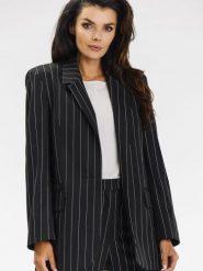 Żakiet Model A679 Black - awama. Czarne marynarki i żakiety damskie Awama, bez wzorów, z jeansu, eleganckie, bez kołnierzyka, bez ramiączek. Za 523.83 zł.