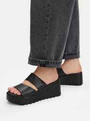 G-Star Raw Klapki CEO-WI16-14944-02 Czarny. Czarne klapki damskie G-Star, bez wzorów, ze skóry, retro, bez obcasa, bez zapięcia. Za 149.99 zł.