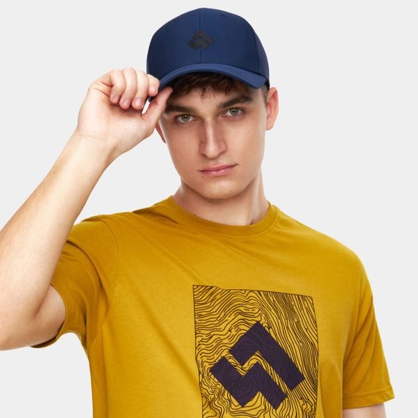 Czapka z daszkiem Alpinus Porto. Niebieskie czapki damskie Alpinus, bez wzorów, sportowe. Za 34.00 zł.