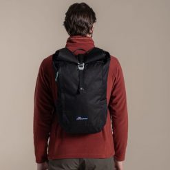 Klasyczny plecak Craghoppers Kiwi Rolltop II 20 L. Czarne plecaki męskie Craghoppers, bez wzorów, z materiału, klasyczne. Za 320.60 zł.