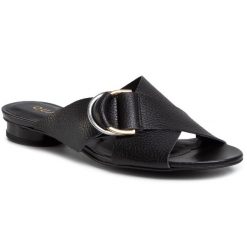 Klapki QUAZI. Czarne klapki damskie QUAZI, bez wzorów, bez obcasa, bez zapięcia. Za 249.99 zł.