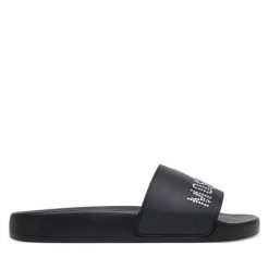 Klapki LOVE MOSCHINO. Czarne klapki damskie Love Moschino, bez wzorów, bez obcasa, bez zapięcia. Za 519.99 zł.