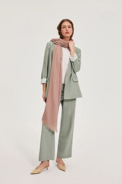 Gładki szalik. Szaliki damskie MOODO, bez wzorów, z poliesteru. Za 49.99 zł.