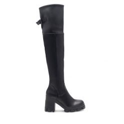 Kozaki DeeZee. Czarne kozaki damskie DeeZee, bez wzorów, bez obcasa, na słupku, bez zapięcia. Za 175.99 zł.