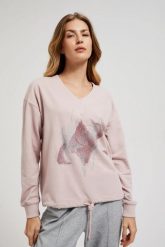 Bluza z nadrukiem i wiązaniem różowa. Czerwone bluzy damskie MOODO, l, bez wzorów, z bawełny, bez ramiączek, bez kaptura. W wyprzedaży za 49.98 zł.