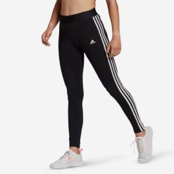 Legginsy 3S Fitness Adidas czarne. Czarne legginsy damskie Adidas, s, bez wzorów, z bawełny, na fitness i siłownię. Za 89.99 zł.