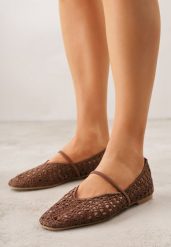 Brązowe Ażurowe Balerinki z Imitacji Plecionki z Paskiem Naeraea. Brązowe balerinki damskie Born2be, na lato, w ażurowe wzory, klasyczne, bez obcasa, bez zapięcia. Za 99.99 zł.