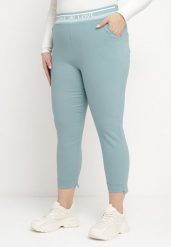 Niebieskie Spodnie z Ozdobną Gumką w Pasie z Kieszeniami i Ozdobnym Napisem Geraltina. Niebieskie spodnie materiałowe damskie Born2be, bez wzorów, z jeansu. Za 39.99 zł.