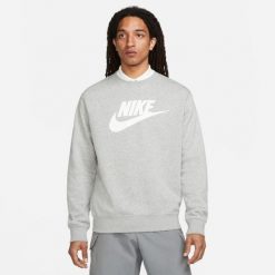 Bluza Club Graphic Rozmiar M Szary - DQ4912-063. Szare bluzy męskie Nike, m, bez wzorów, z dzianiny, sportowe, bez ramiączek, bez kaptura. Za 229.99 zł.