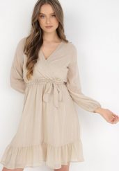 Beżowa Sukienka Pronestra. Brązowe sukienki damskie Born2be, l, bez wzorów, z materiału, eleganckie, bez kołnierzyka, bez ramiączek, mini, kopertowe. Za 84.99 zł.