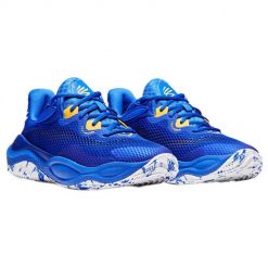 Buty sportowe koszykówka męskie Under Armour Curry Splash 24. Niebieskie buty sportowe męskie Under Armour, bez wzorów, bez zapięcia, do koszykówki. Za 358.20 zł.