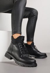 Czarne Botki Typu Workery ze Skóry Naturalnej Giorelda. Czarne botki damskie Renee, bez wzorów, z jeansu, bez obcasa, na płaskiej podeszwie, bez zapięcia. Za 239.99 zł.