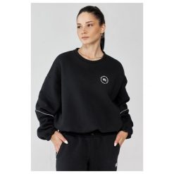 Damska bluza sportowa oversize Rough Radical Trip Classic. Czarne bluzy damskie ROUGH RADICAL, bez wzorów, sportowe, bez ramiączek, bez kaptura. Za 167.92 zł.