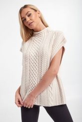 Sweter wełniany JOOP!. Swetry nierozpinane damskie JOOP!, bez wzorów, z wełny, bez kołnierzyka, bez ramiączek. W wyprzedaży za 528.57 zł.