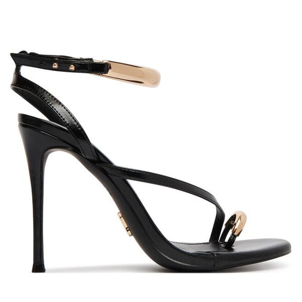 Klapki Steve Madden. Czarne klapki damskie Steve Madden, bez wzorów, bez obcasa, bez zapięcia. Za 559.99 zł.