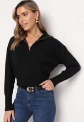 Czarny Sweter z Golfem Zapinanym na Zamek Tihanas. Czarne swetry nierozpinane damskie Born2be, m, bez wzorów, bez kołnierzyka, bez ramiączek. Za 84.99 zł.