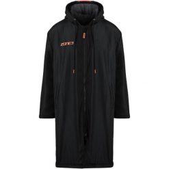 Płaszcz ZONE3 Recycled Robe Parka. Brązowe parki damskie ZONE3, l, bez wzorów, sportowe, bez kołnierzyka, bez kaptura. Za 499.99 zł.