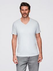 Klasyczna męska bawełniana koszulka z dekoltem w serek BASIC – jasnoszara V23 - Rozmiar: S. Szare t-shirty męskie Ombre Clothing, m, bez wzorów, z bawełny, bez kołnierzyka, bez ramiączek. W wyprzedaży za 29.99 zł.