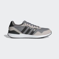Buty Run 60s 4.0. Czarne buty zimowe męskie Adidas, bez wzorów, ze skóry, bez obcasa, bez zapięcia. Za 259.00 zł.