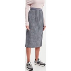 Spódnica plisowana Kabir MAX MARA LEISURE. Spódnice damskie Max Mara Leisure, s, bez wzorów. W wyprzedaży za 407.57 zł.