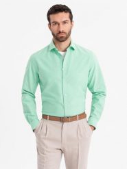 Bawełniana pastelowa koszula męska typu oxford – miętowa V4 OM-SHOS-0183 - XXL. Zielone koszule męskie Ombre Clothing, l, z aplikacjami, z bawełny, eleganckie, bez kołnierzyka, bez ramiączek. Za 107.99 zł.