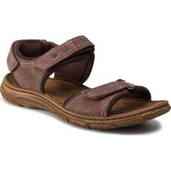 Sandały JOSEF SEIBEL - Carlo 06 27606 TE796 310 Brasil. Brązowe sandały męskie Josef Seibel, bez wzorów, z materiału, bez zapięcia. W wyprzedaży za 219.00 zł.