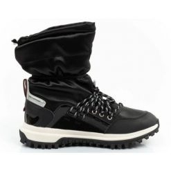 Buty śniegowce Colmar Warmer Overcloud 203 czarne. Czarne śniegowce damskie z gumy, przed kolano, bez zapięcia. Za 518.78 zł.
