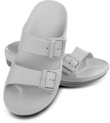 Klapki basenowe damskie Aqua Speed Alicante. Szare klapki damskie Aqua-Speed, bez wzorów, z materiału, eleganckie, bez obcasa, bez zapięcia. Za 84.99 zł.