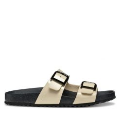 Klapki Geox. Brązowe klapki damskie Geox, bez wzorów, bez obcasa, bez zapięcia. Za 329.99 zł.