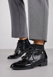 Czarne Eleganckie Botki Vices ze Sznurowaniem Vlerrie. Czarne botki damskie Renee, bez wzorów, z jeansu, eleganckie, bez obcasa, na płaskiej podeszwie, bez zapięcia. Za 109.99 zł.